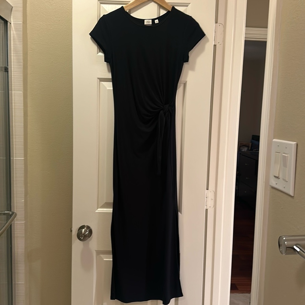 Aritzia Fortune Midi Dress